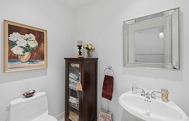 5338 Larch Street Kerrisdale
