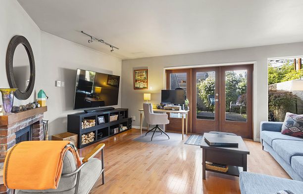 102 2535 York Avenue Kitsilano