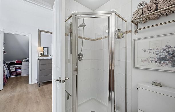 5338 Larch Street Kerrisdale