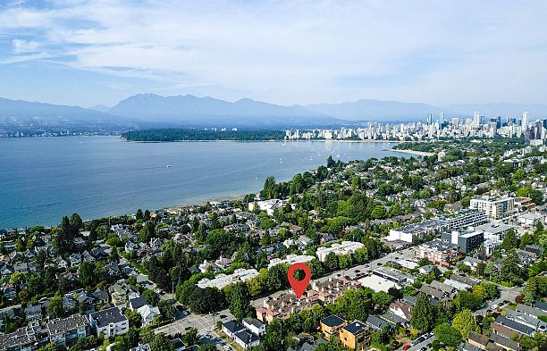 26 3036 W 4 Avenue Kitsilano