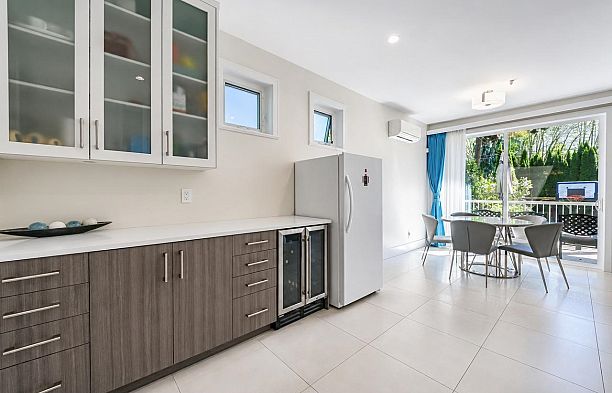 2374 W 35th Avenue Quilchena