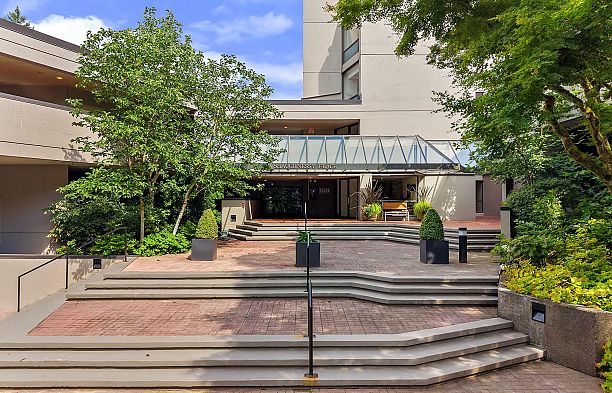 106 4900 Cartier Street Shaughnessy