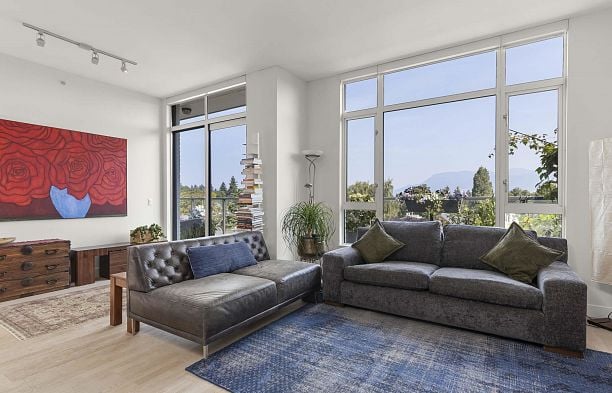 401 4355 W 10th Avenue Point Grey