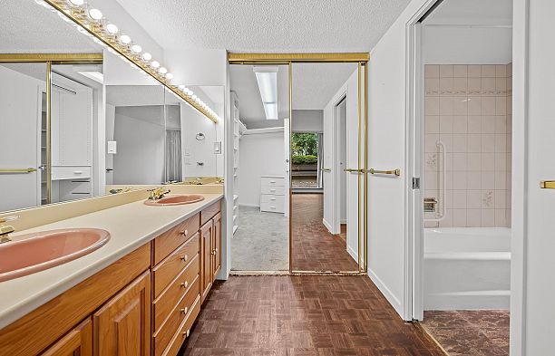106 4900 Cartier Street Shaughnessy