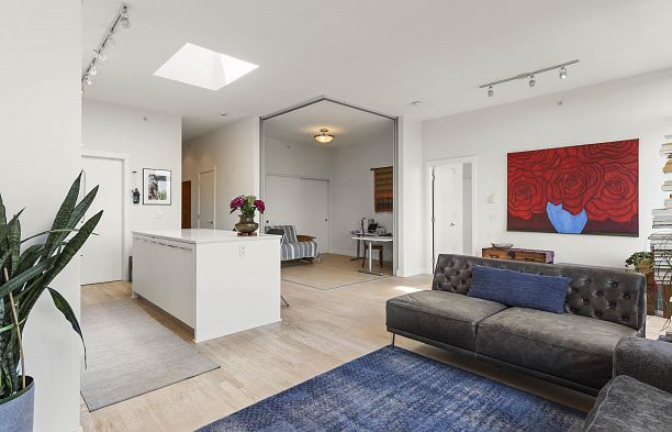 401 4355 W 10th Avenue Point Grey