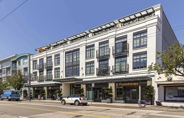 401 4355 W 10th Avenue Point Grey