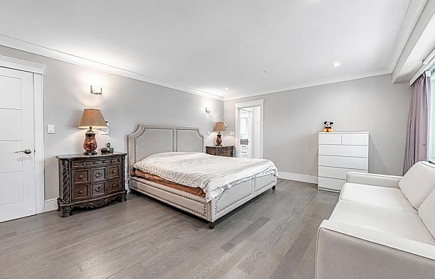 2374 W 35th Avenue Quilchena