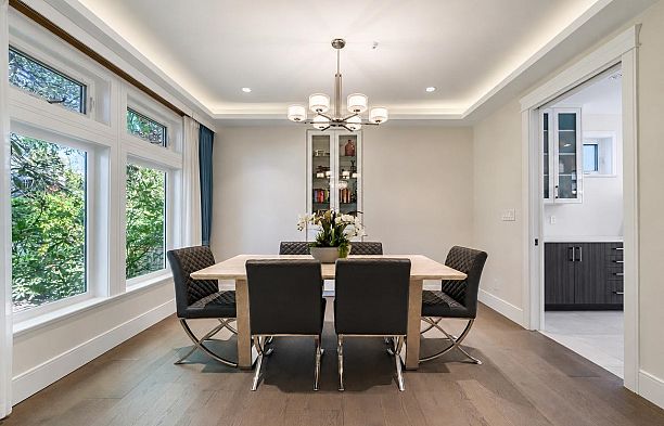 2374 W 35th Avenue Quilchena