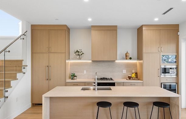 3471 Arbutus Street Arbutus