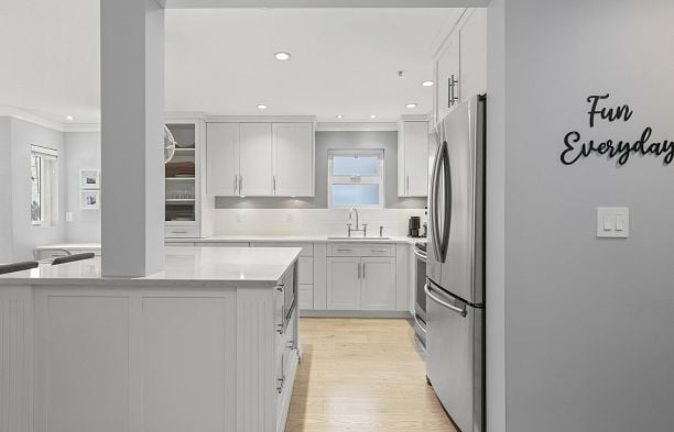 103 2121 W 5th Avenue Kitsilano