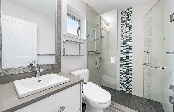2374 W 35th Avenue Quilchena