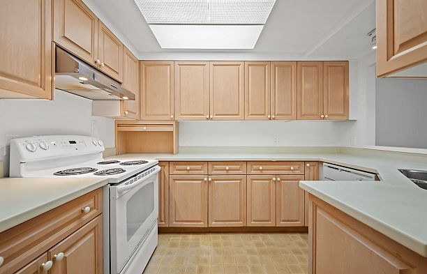 106 4900 Cartier Street Shaughnessy