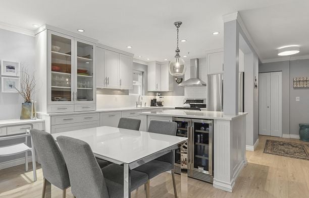 103 2121 W 5th Avenue Kitsilano