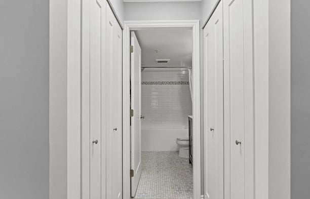 103 2121 W 5th Avenue Kitsilano