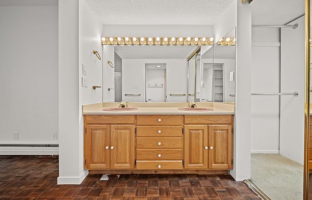 106 4900 Cartier Street Shaughnessy