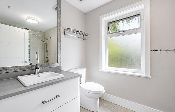 2374 W 35th Avenue Quilchena
