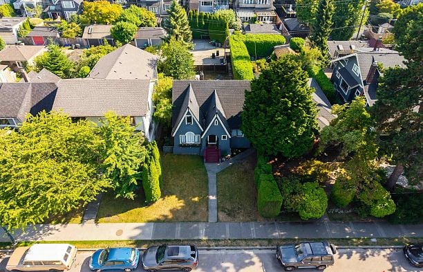 3026 Point Grey Road Kitsilano