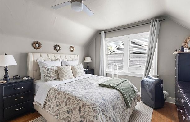 3026 Point Grey Road Kitsilano