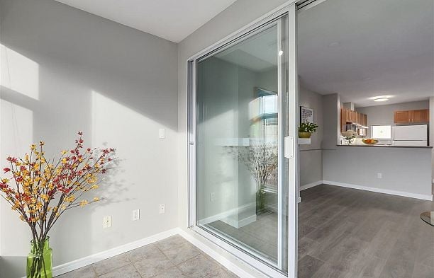 404 3727 W 10th Avenue Point Grey