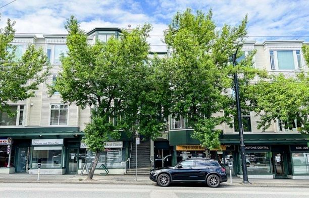 404 3727 W 10th Avenue Point Grey