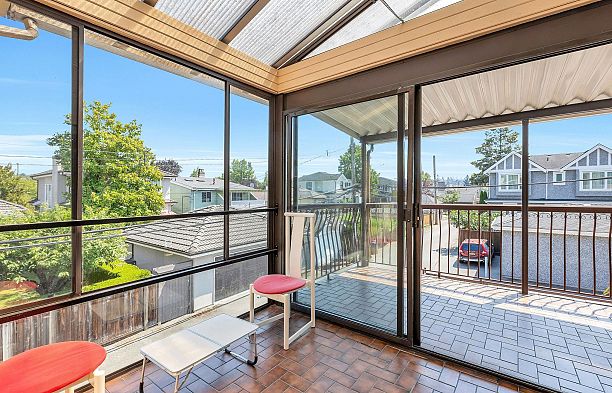 2718 W 19th Avenue Arbutus