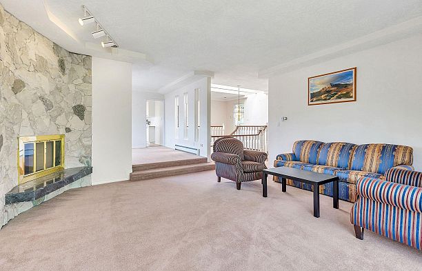 2718 W 19th Avenue Arbutus