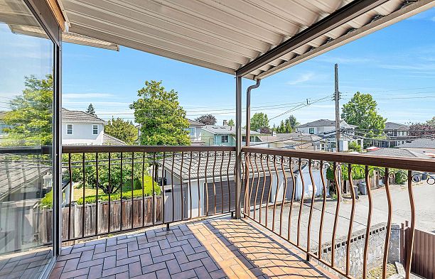 2718 W 19th Avenue Arbutus