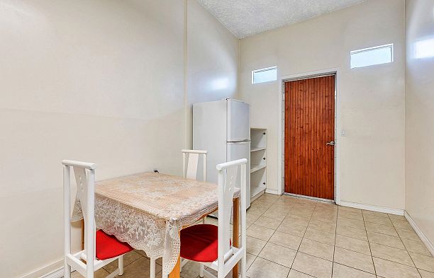 2718 W 19th Avenue Arbutus