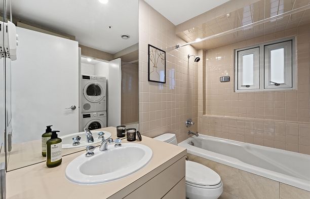3043 Alma Street Point Grey