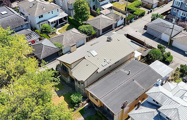 2718 W 19th Avenue Arbutus