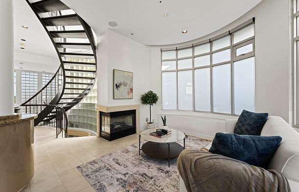 3043 Alma Street Point Grey