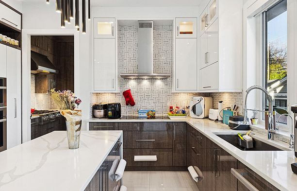 4437 W 13th Avenue Point Grey