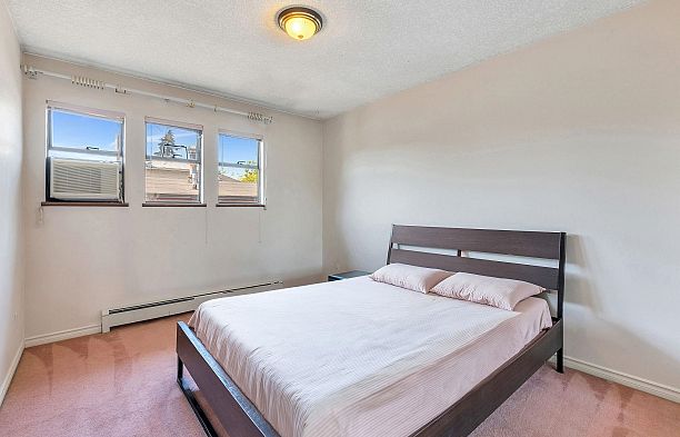 2718 W 19th Avenue Arbutus