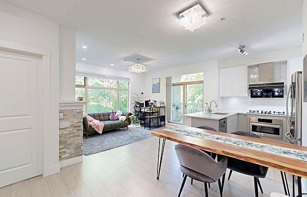 211 2083 W 33rd Avenue Quilchena