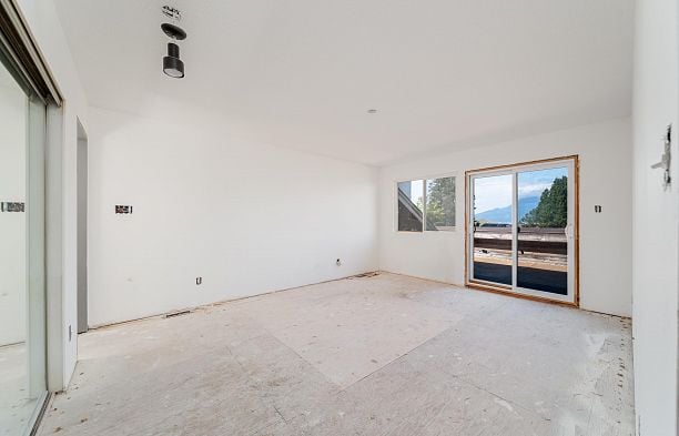 3974 W 10th Avenue Point Grey