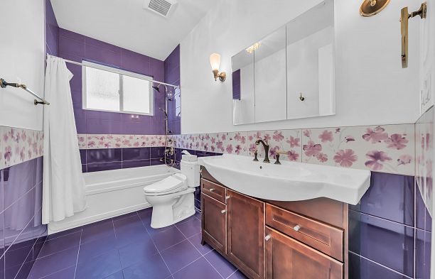 2246 W 22nd Avenue Arbutus