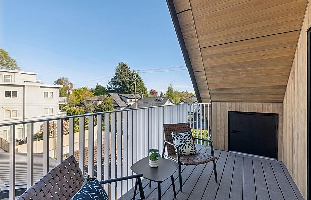 2 6040 Larch Street Kerrisdale