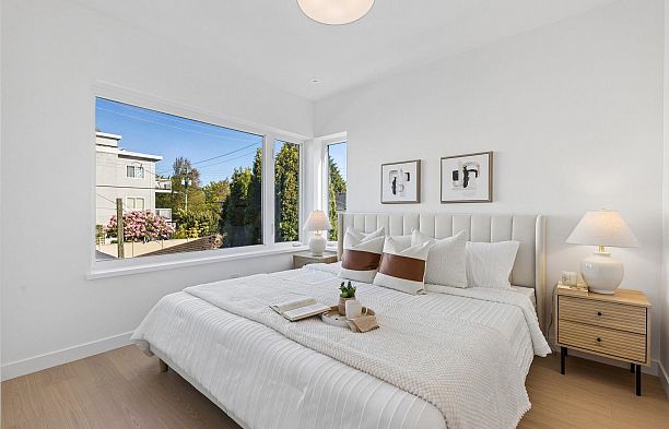 2 6040 Larch Street Kerrisdale