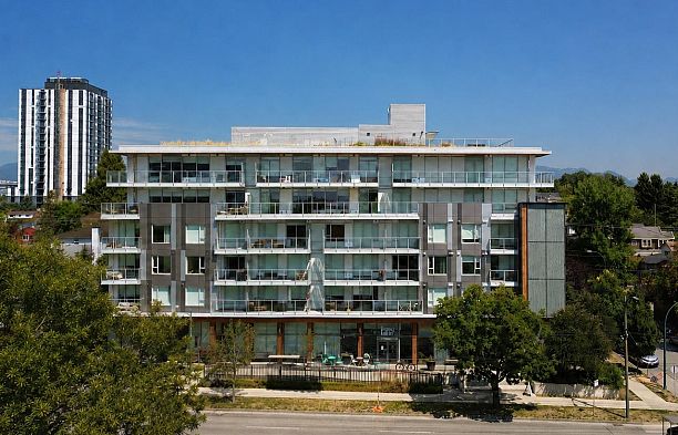 310 5693 Elizabeth Street Cambie