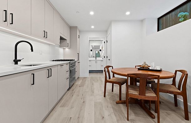 2987 W 40th Avenue Kerrisdale