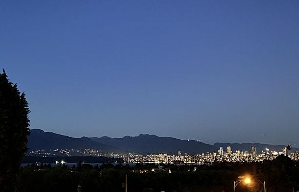 3974 W 10th Avenue Point Grey
