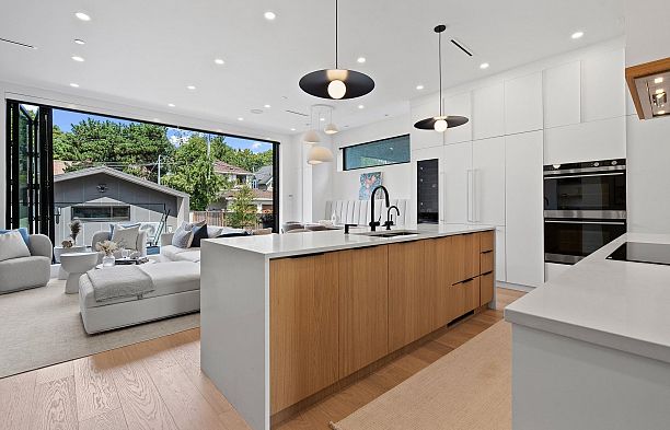 2987 W 40th Avenue Kerrisdale