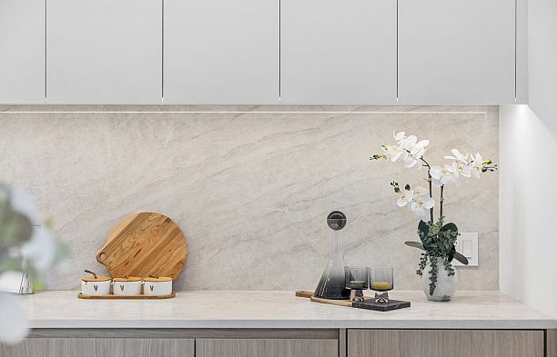 2 6040 Larch Street Kerrisdale