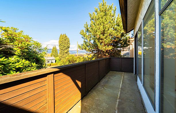 3974 W 10th Avenue Point Grey