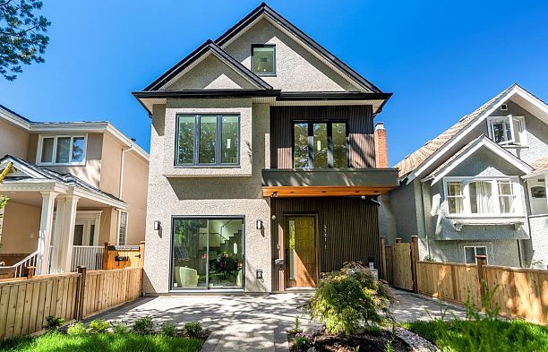 1 3771 W King Edward Avenue Dunbar
