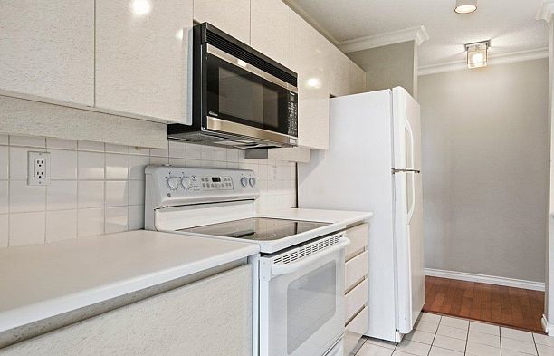 701 2288 Pine Street Fairview VW