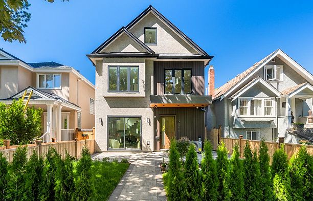 1 3771 W King Edward Avenue Dunbar