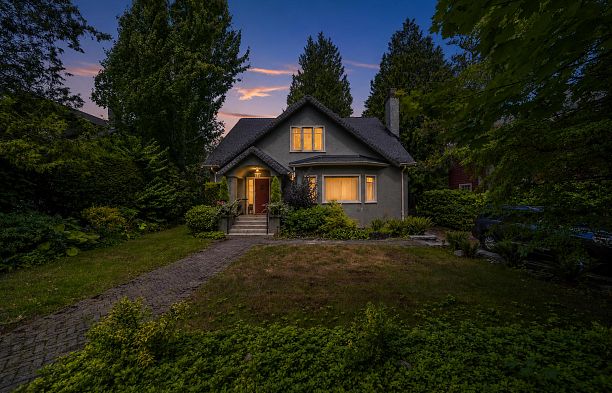 4655 W 6th Avenue Point Grey