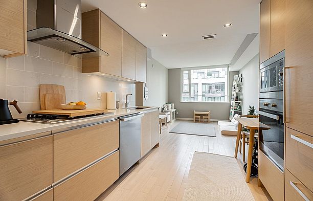 301 505 W 30th Avenue Cambie