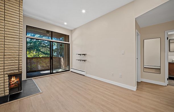 402 2211 W 2nd Avenue Kitsilano
